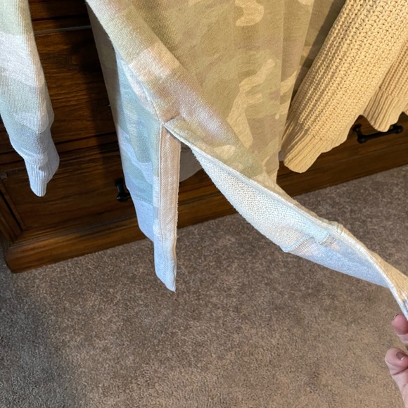 Cozy Aeire pullover Bundle - Picture 4 of 7